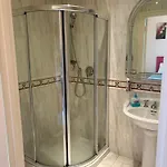 Stunning Victorian Charm קלס